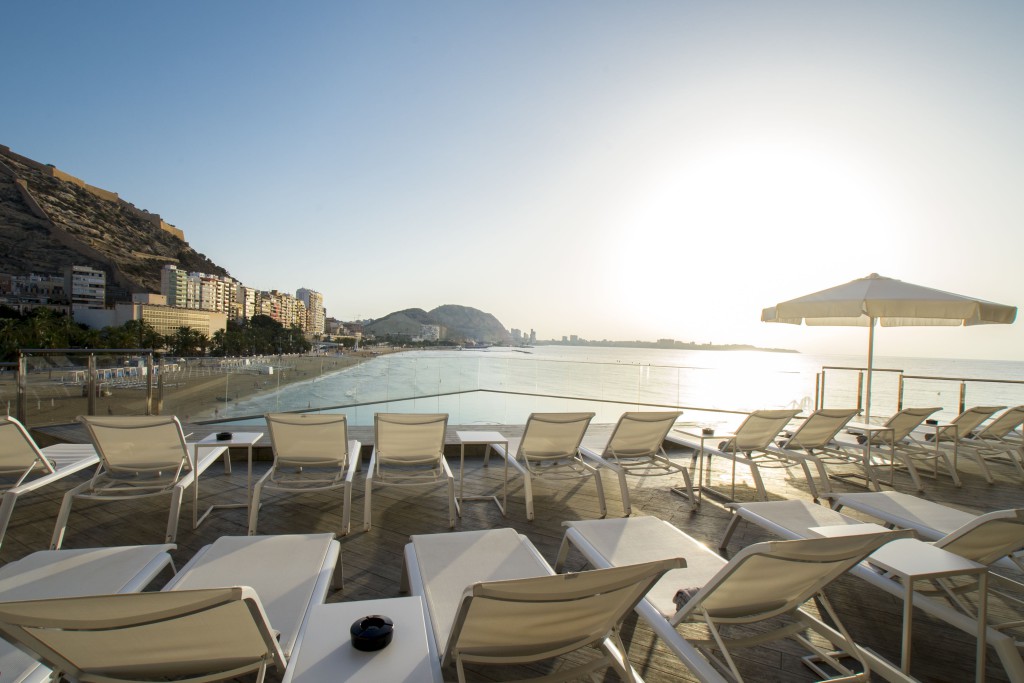 Piscina_Melia-Alicante-1024x683