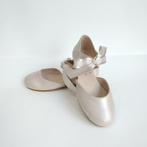 zapatos-comunion-niña-2021-zapatines-chic-trends-magazine-2 - Chic Trends